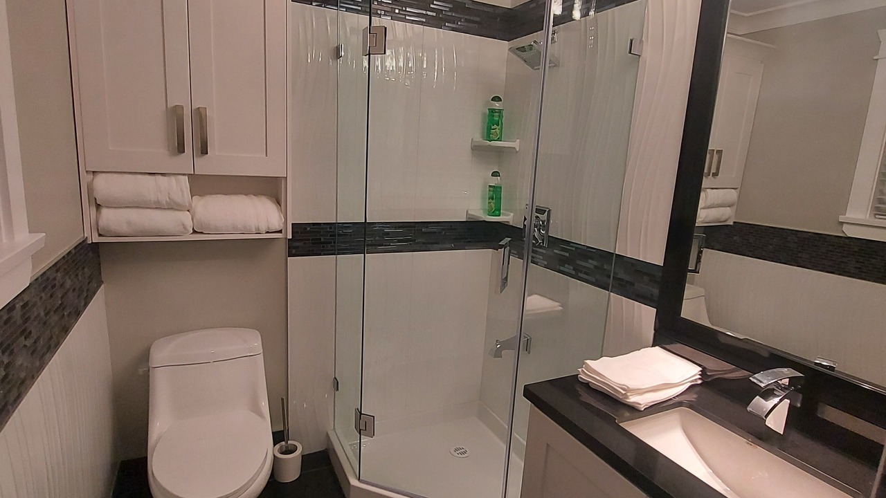 Photo of Bathroom in Vancouver South