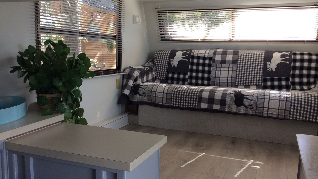 Photo of Livingroom in Anglemont