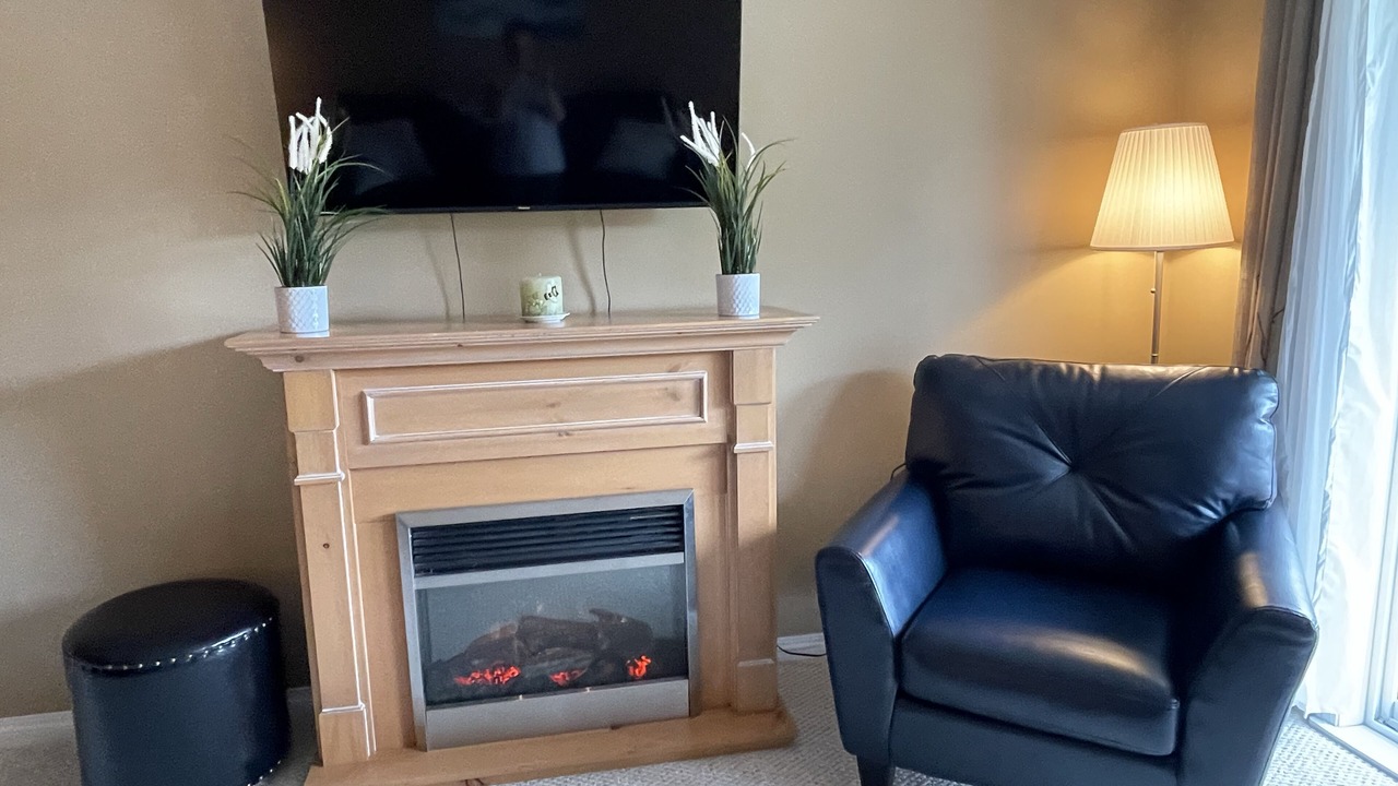 Photo of Livingroom in Radium Hot Springs