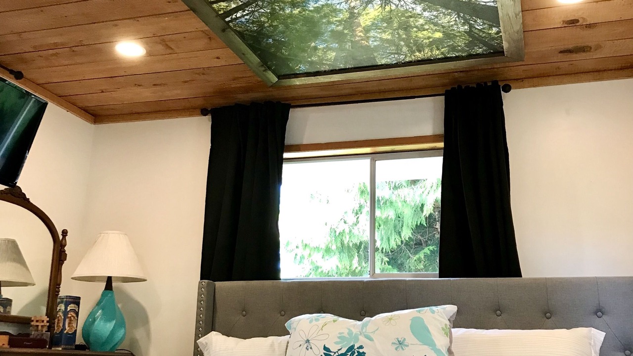 Photo of Bedroom in Port Renfrew