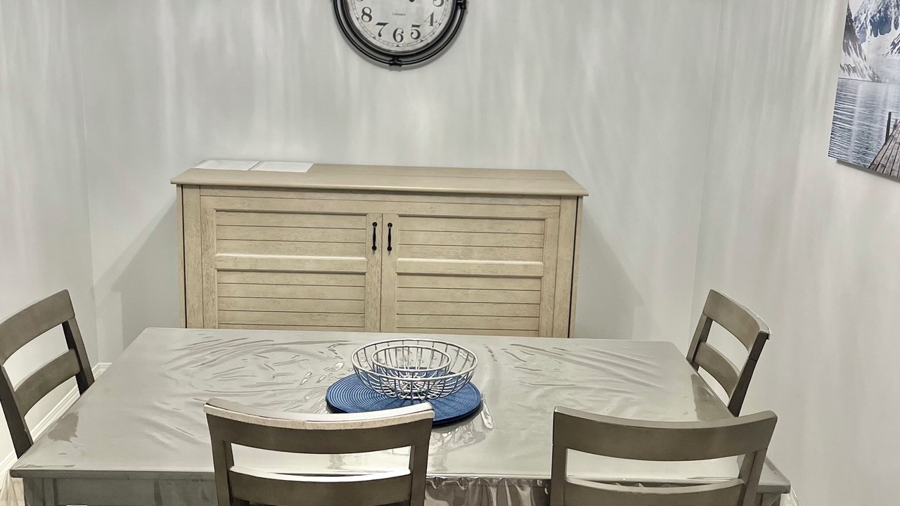 Photo of Bedroom in Radium Hot Springs