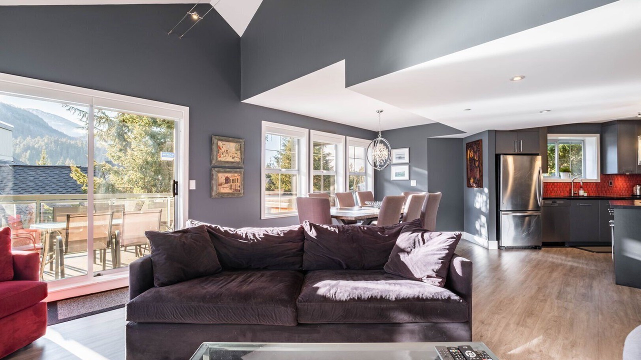 Photo of Livingroom in Blueberry Hill