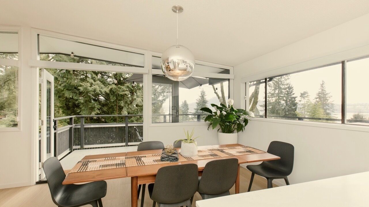 Photo of Bedroom in District of North Vancouver