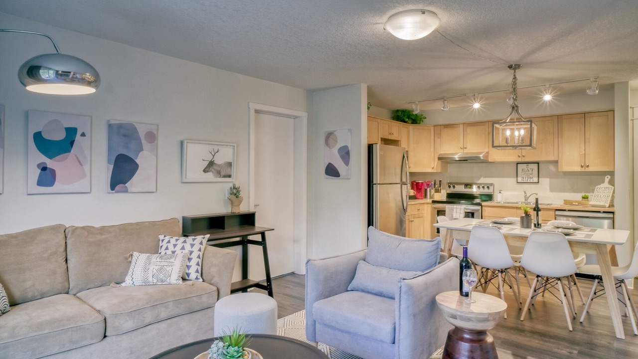 Photo of Livingroom in Cougar Creek