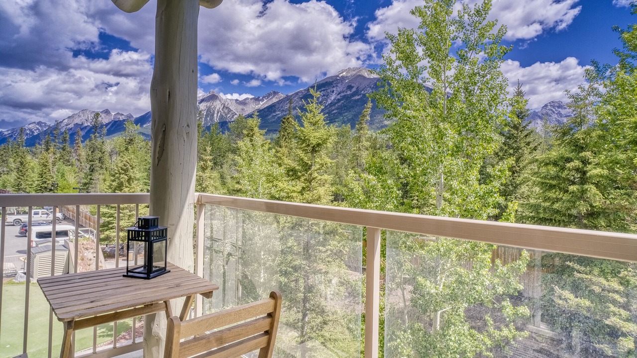 Photo of Outdoor in Cougar Creek