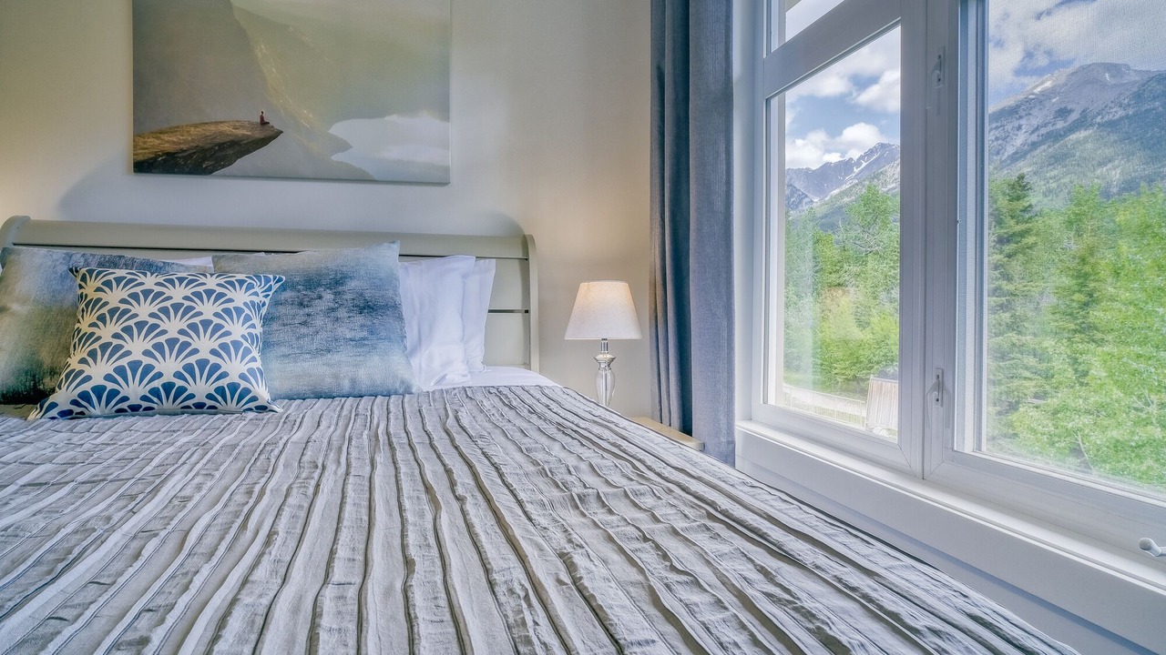 Photo of Bedroom in Cougar Creek