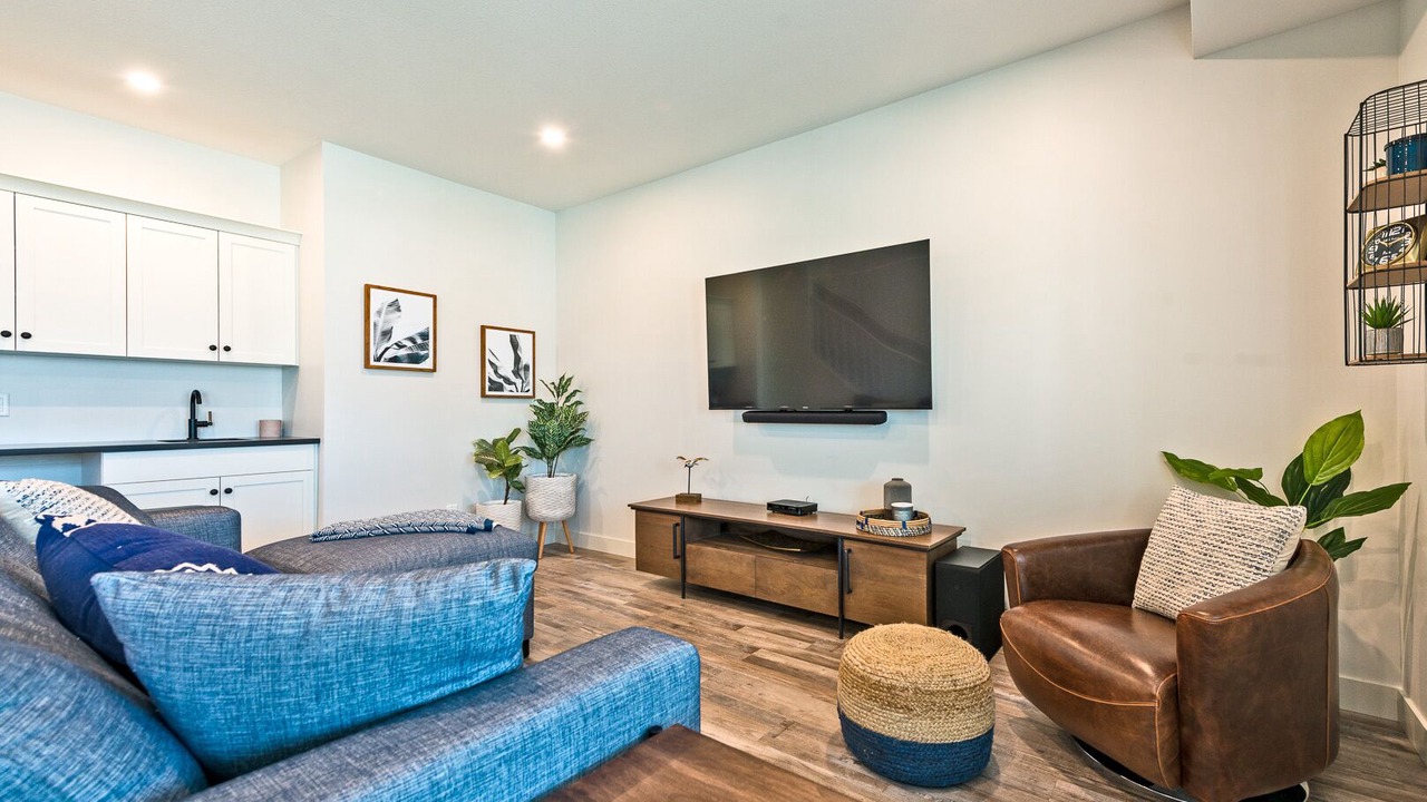 Photo of Livingroom in Osoyoos