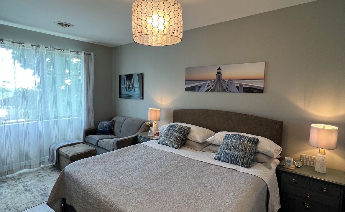 Photo of Bedroom in Campbell River