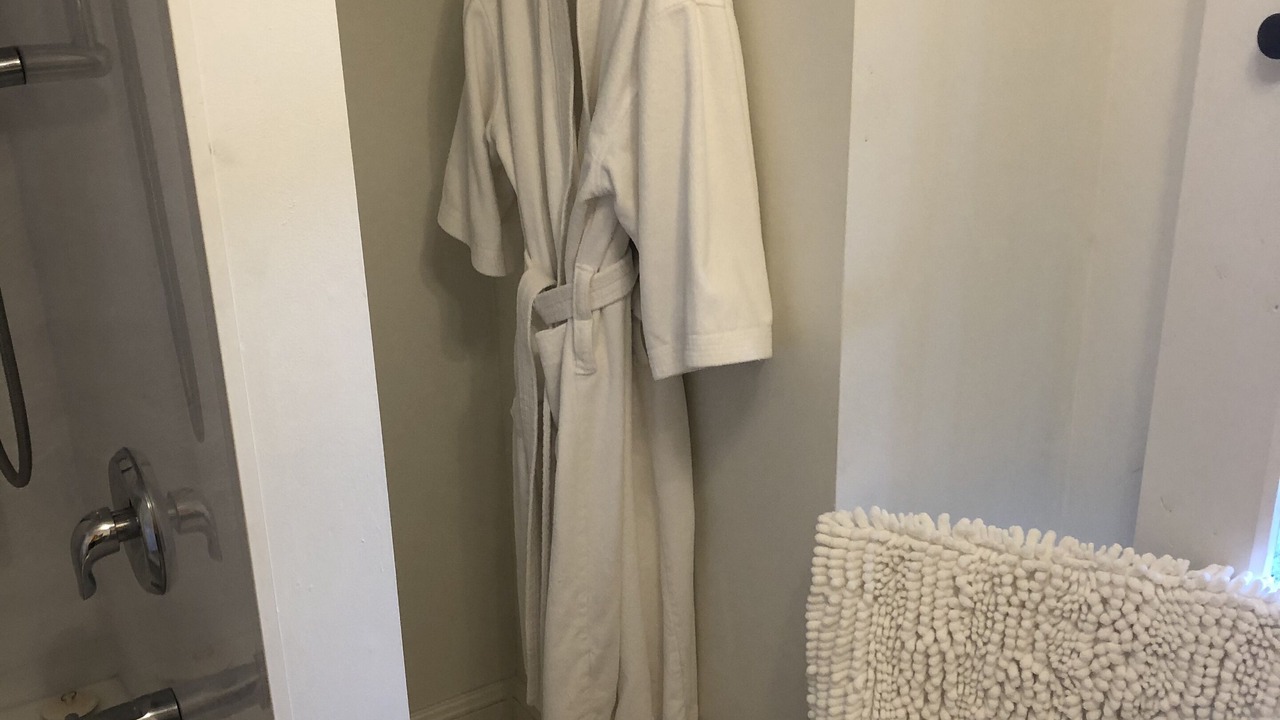 Photo of Bathroom in Saanich East