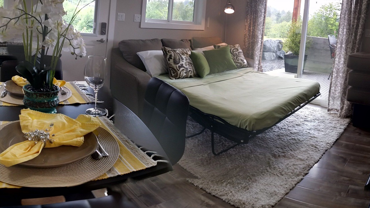 Photo of Livingroom in Lake Cowichan