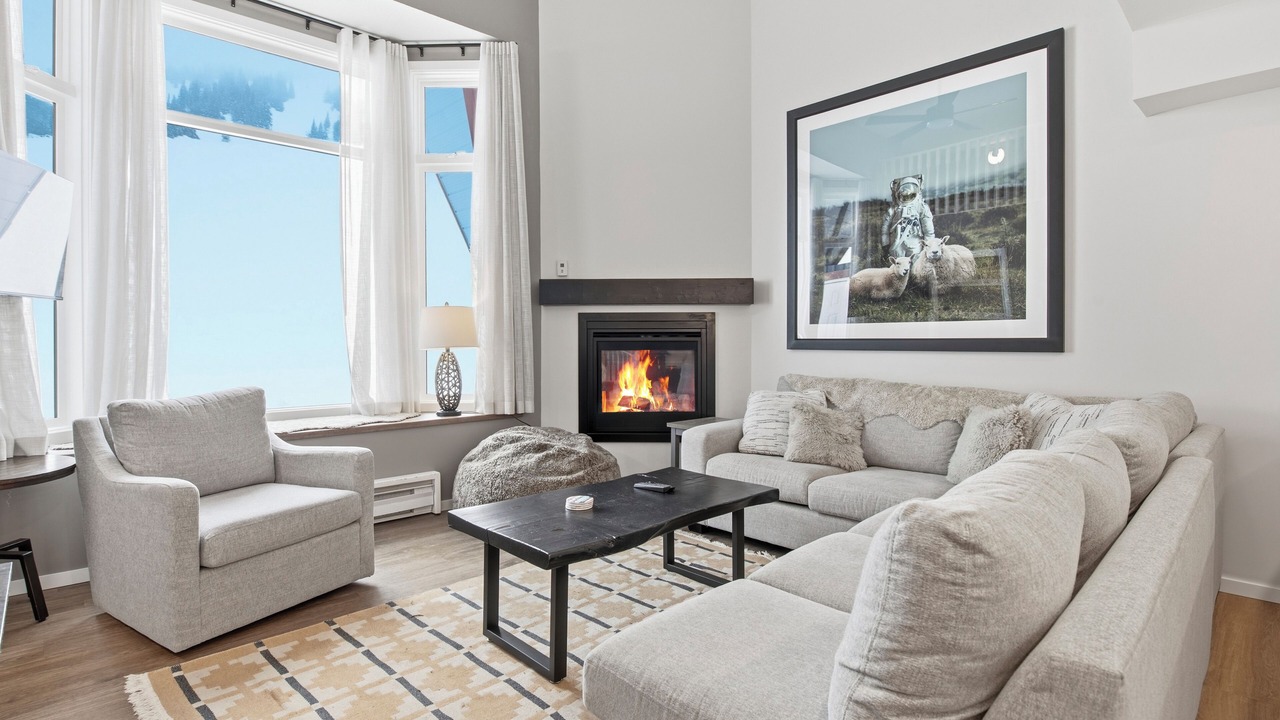 Photo of Livingroom in Silver Star Mountain