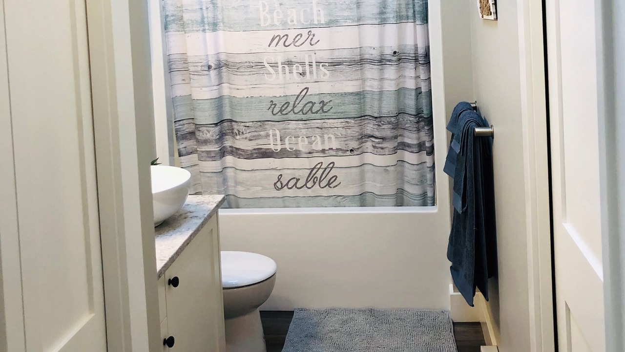 Photo of Bathroom in Port Renfrew