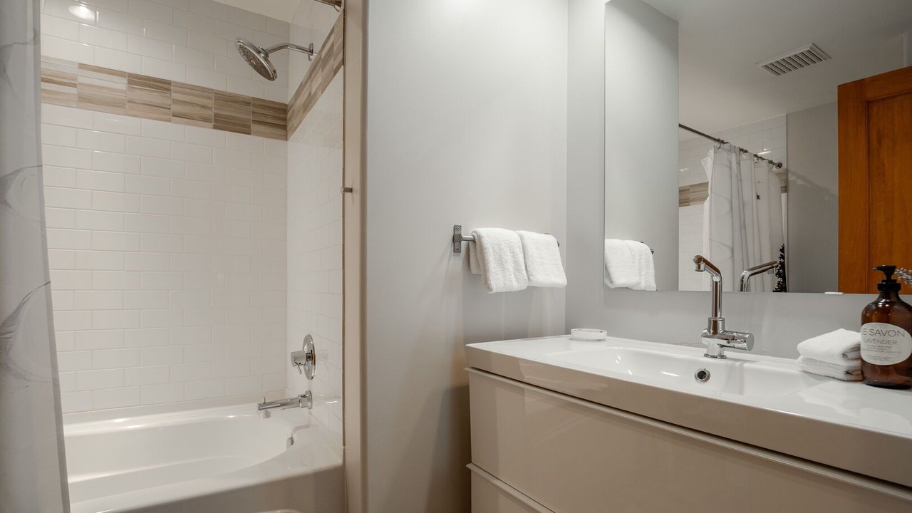 Photo of Bathroom in Nordic Estates