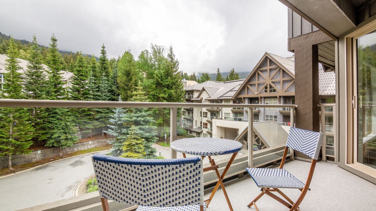 Photo of Outdoor in Upper Village