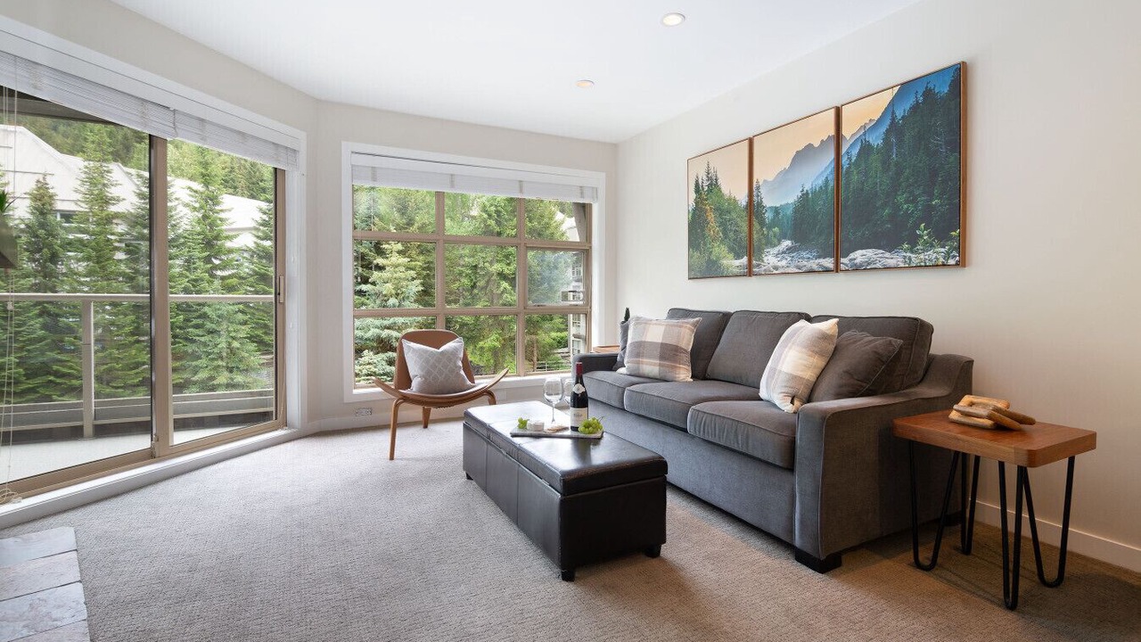 Photo of Livingroom in Upper Village