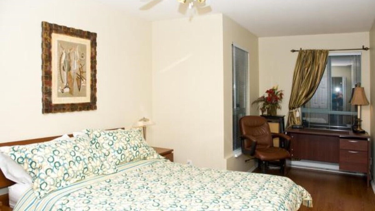 Photo of Bedroom in District of North Vancouver