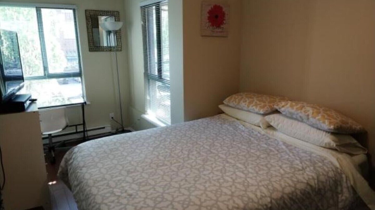Photo of Bedroom in District of North Vancouver