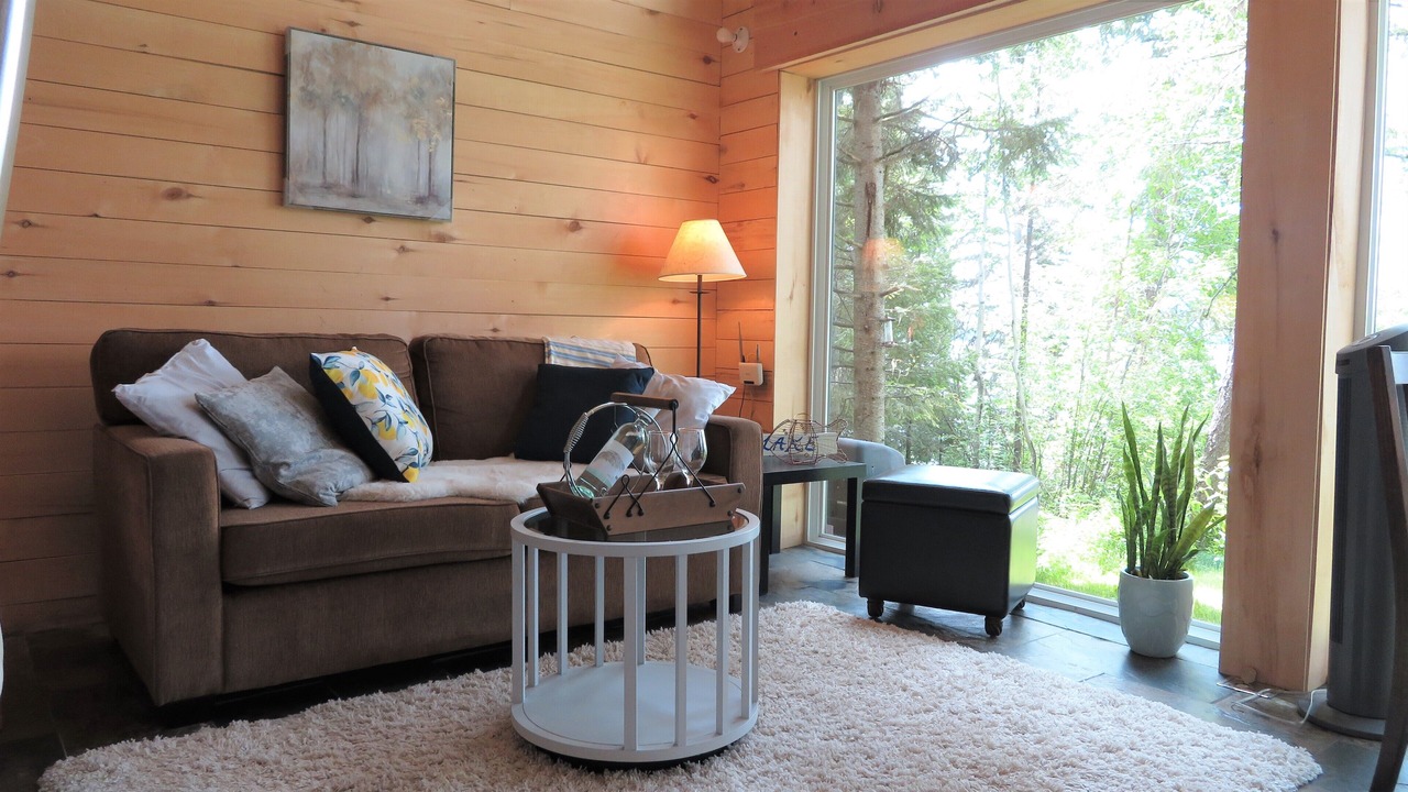 Photo of Livingroom in Regional District of Fraser-Fort George