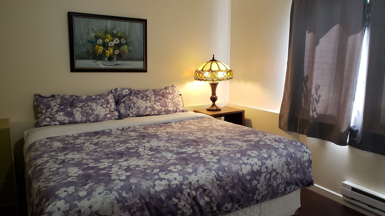 Photo of Bedroom in Hollyburn