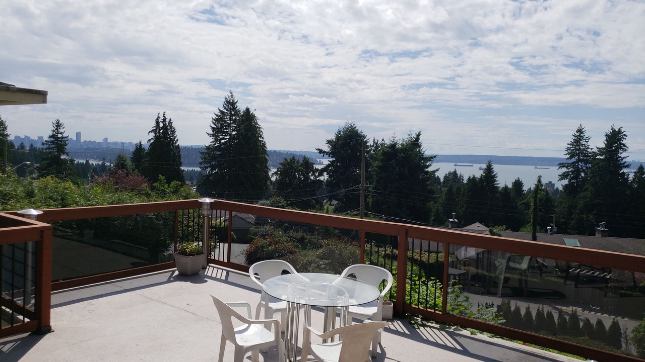 Photo of Outdoor in Hollyburn