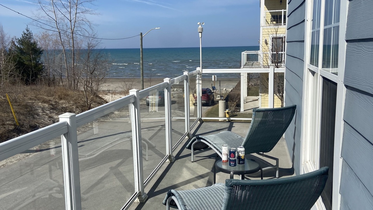 Photo of Patio Balcony in Wasaga Beach
