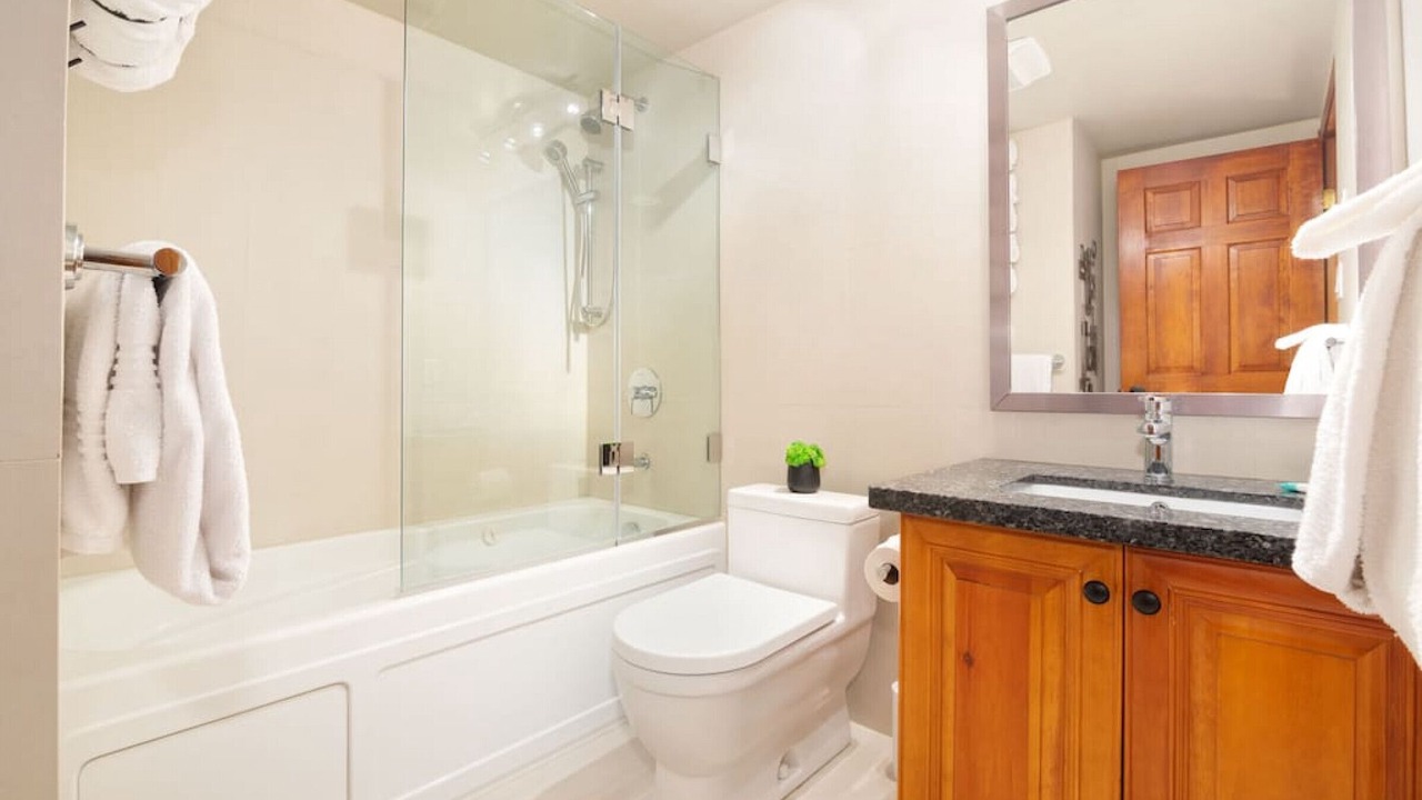 Photo of Bathroom in Upper Village
