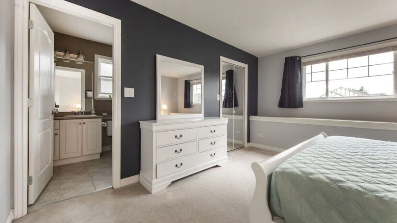 Photo of Bedroom in Promontory
