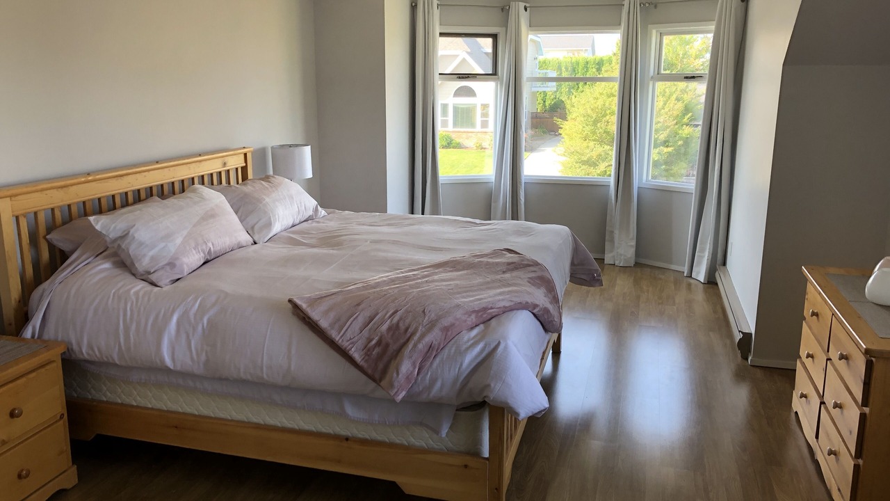 Photo of Bedroom in Okanagan-Similkameen