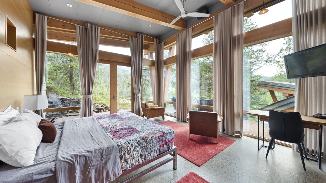 Photo of Bedroom in East Kootenay