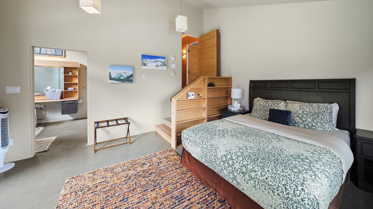 Photo of Bedroom in East Kootenay
