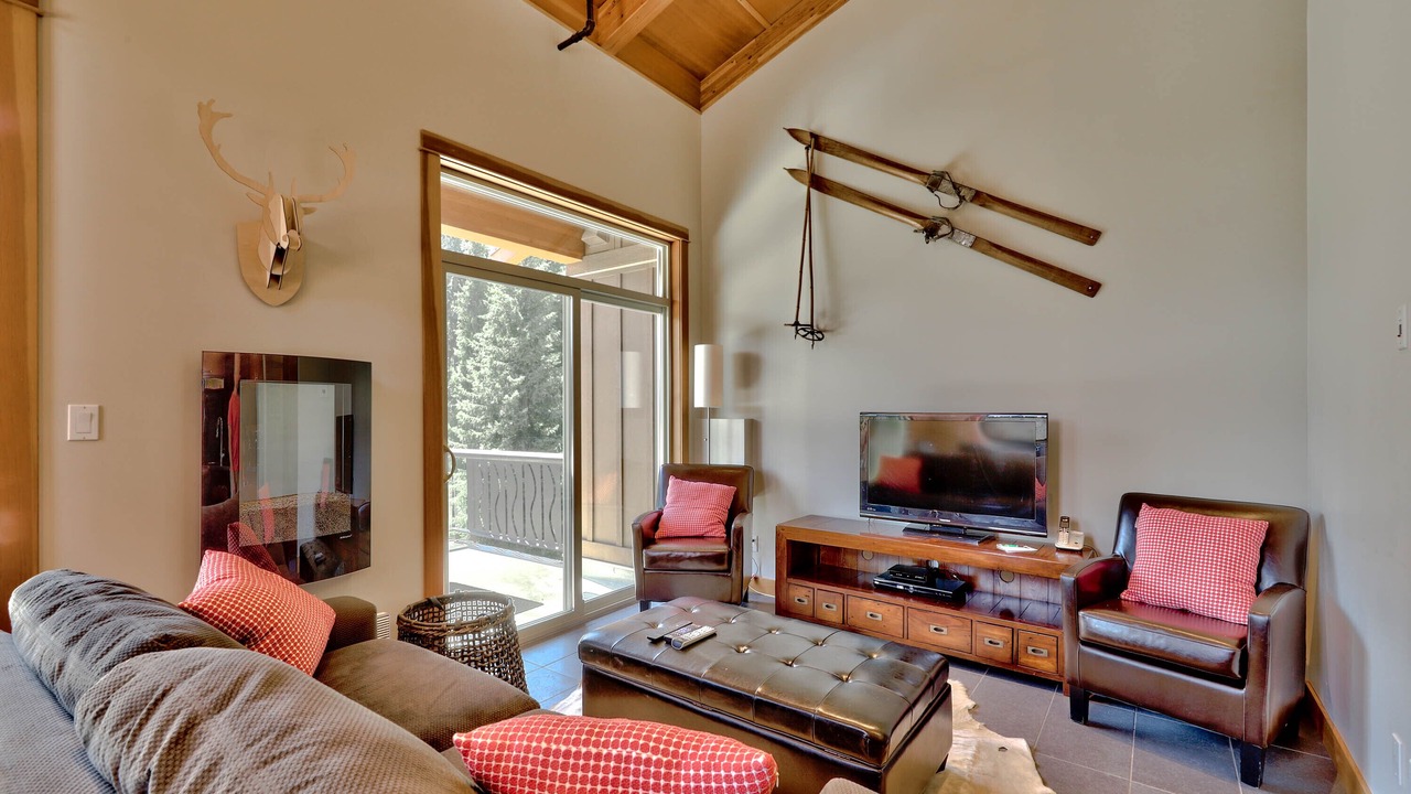Photo of Livingroom in Sun Peaks