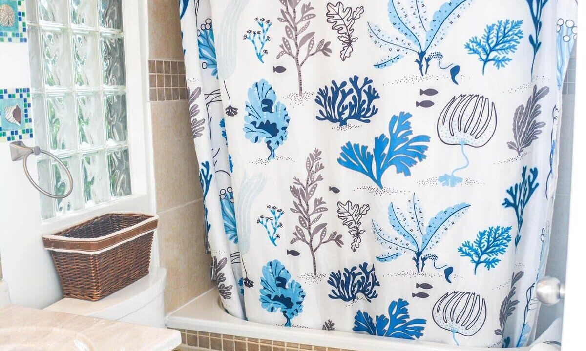 Photo of Bathroom in Maple Ridge
