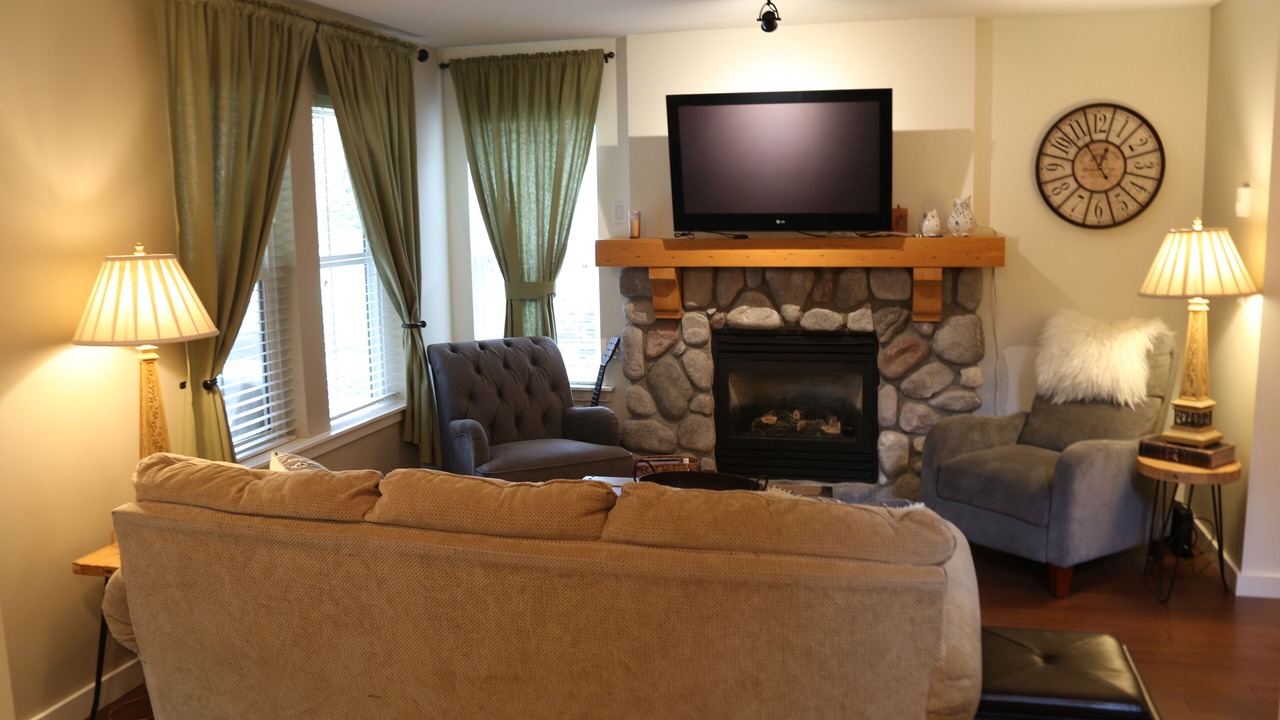 Photo of Livingroom in Lindell Beach
