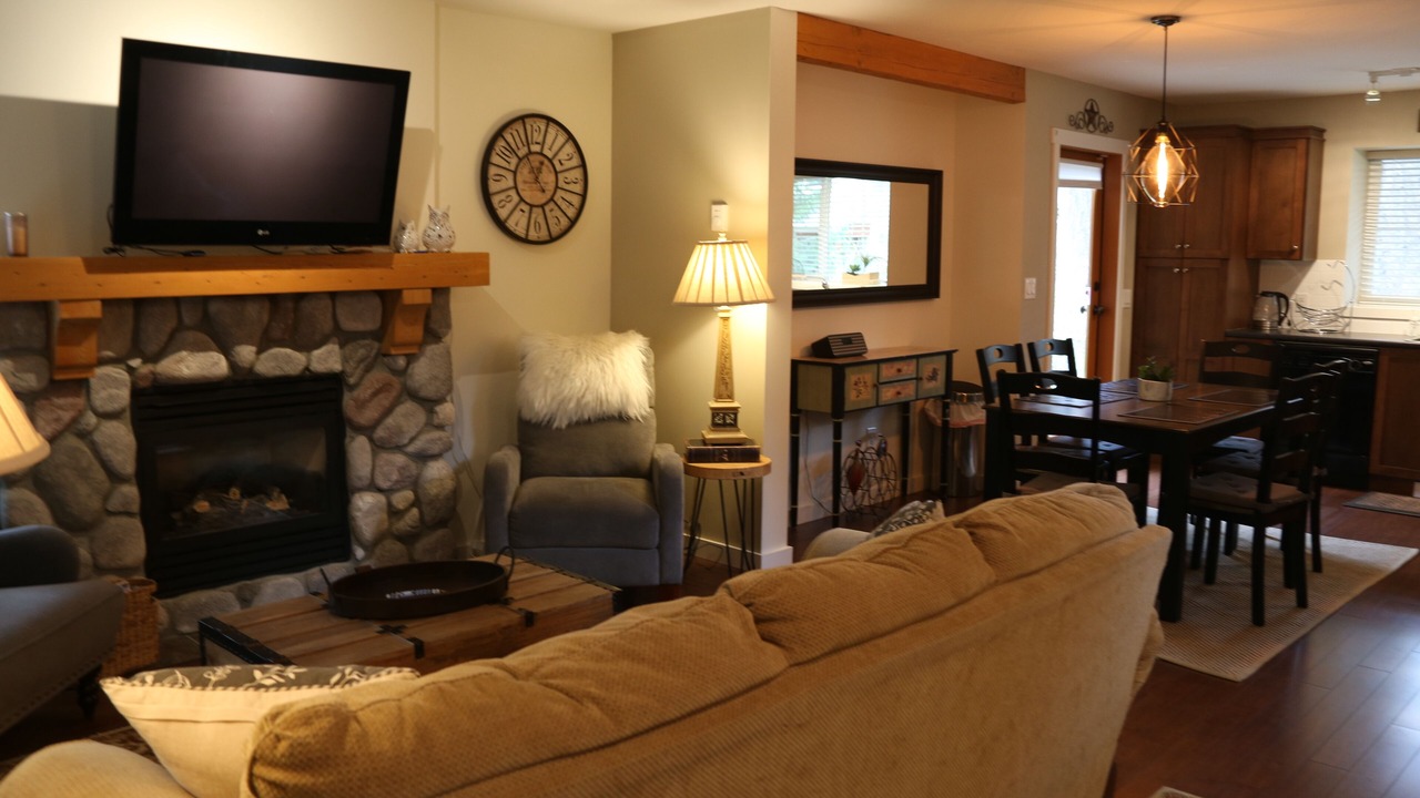 Photo of Livingroom in Lindell Beach