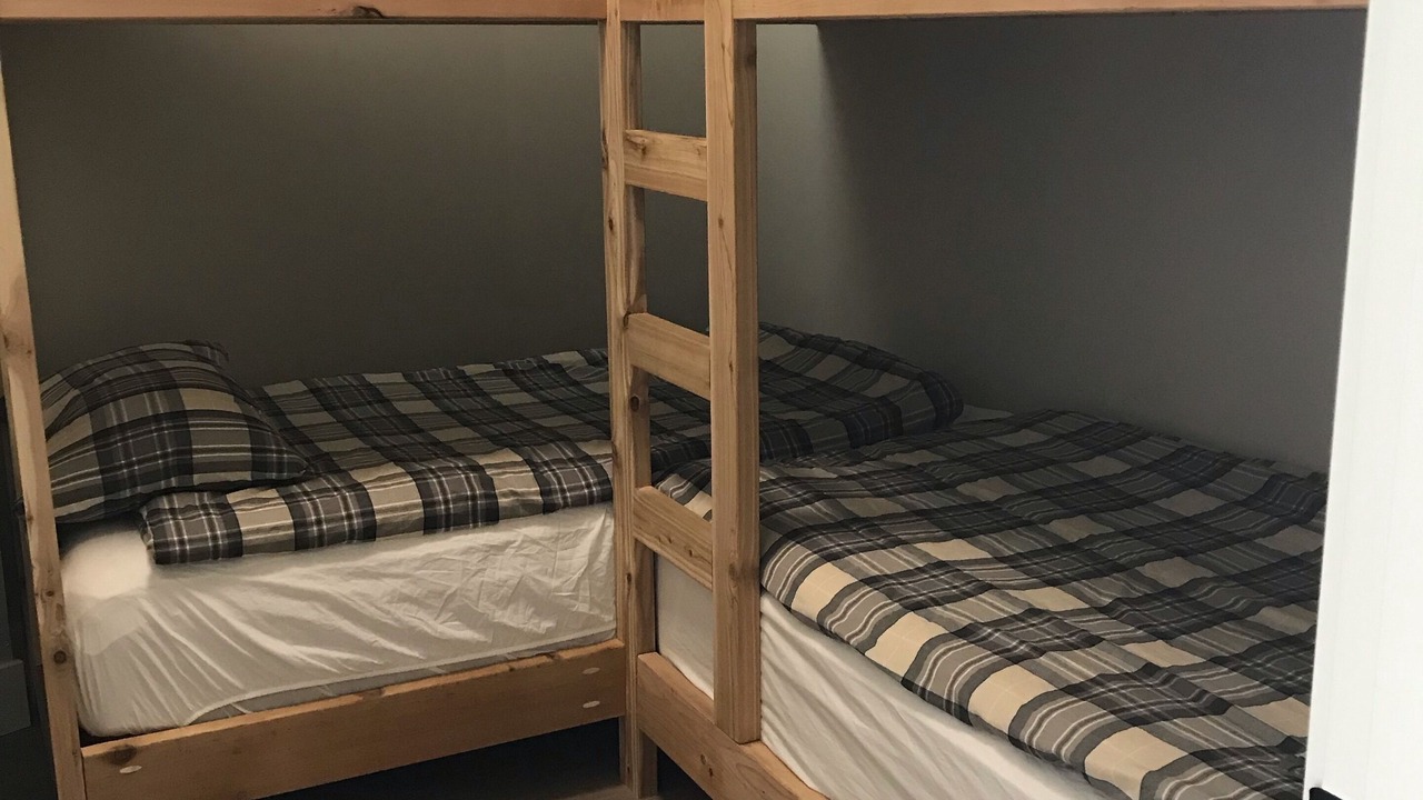 Photo of Bedroom in Hemlock Valley