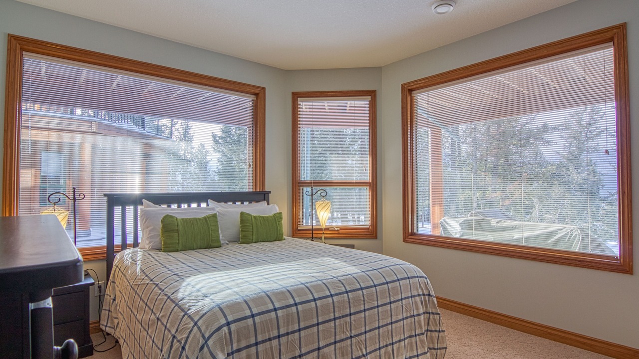 Photo of Bedroom in Forest Ridge Estates