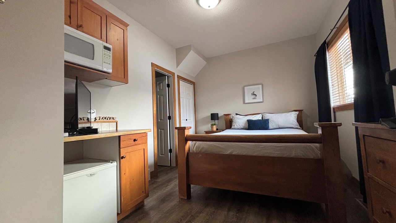 Photo of Bedroom in East Kootenay
