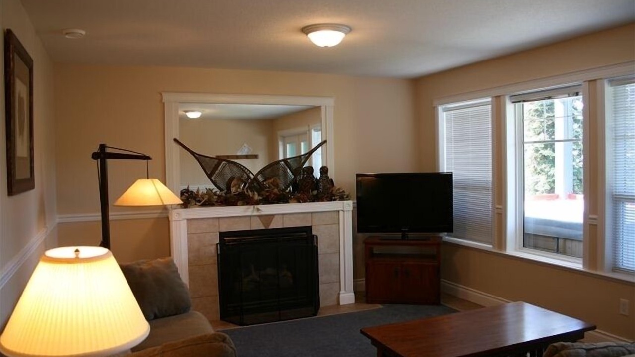 Photo of Bedroom in Silver Star Mountain