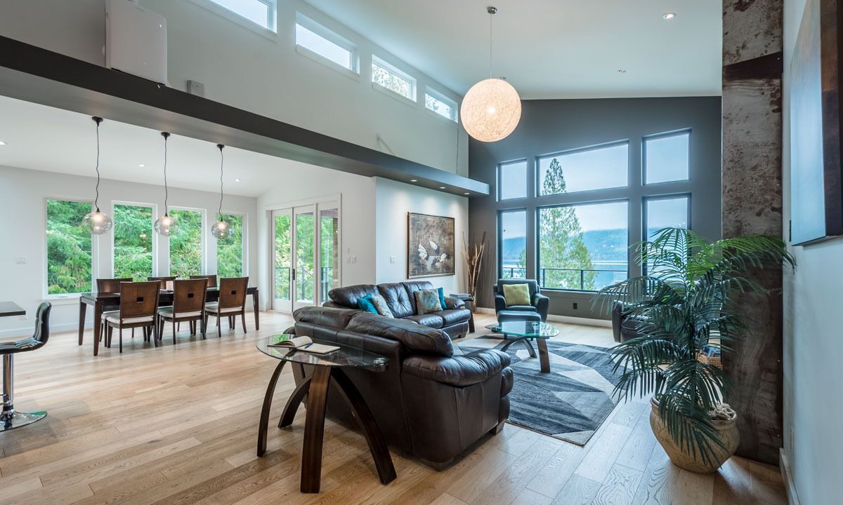 Photo of Livingroom in Sproat Lake
