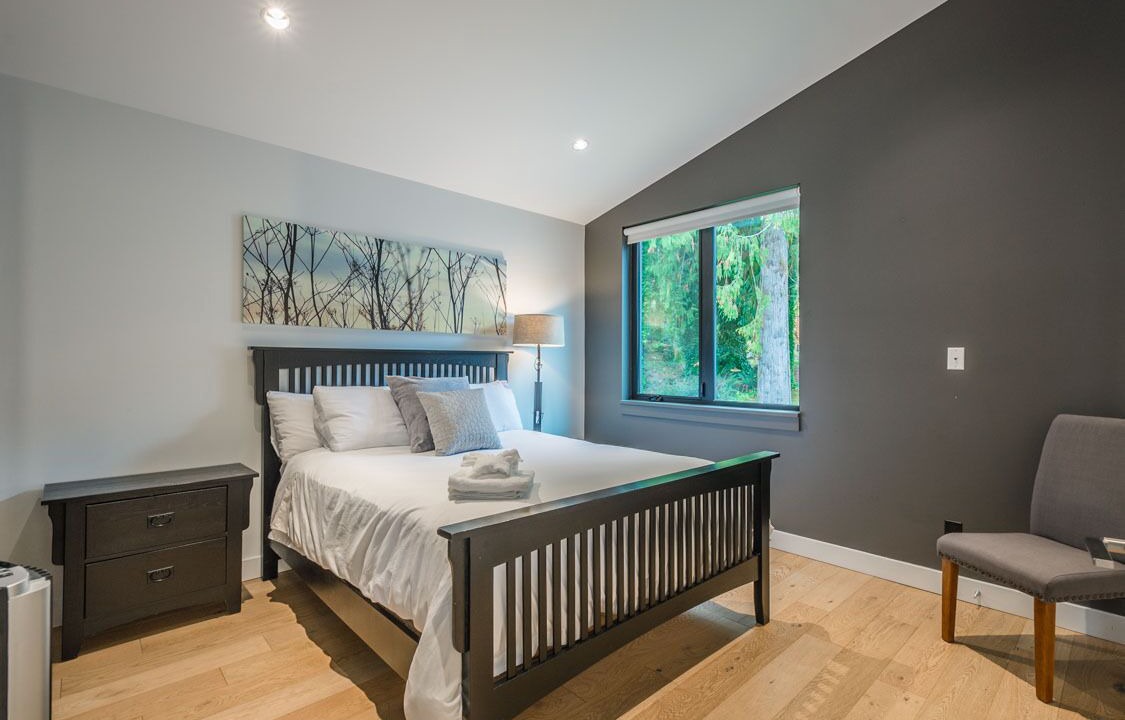 Photo of Bedroom in Sproat Lake