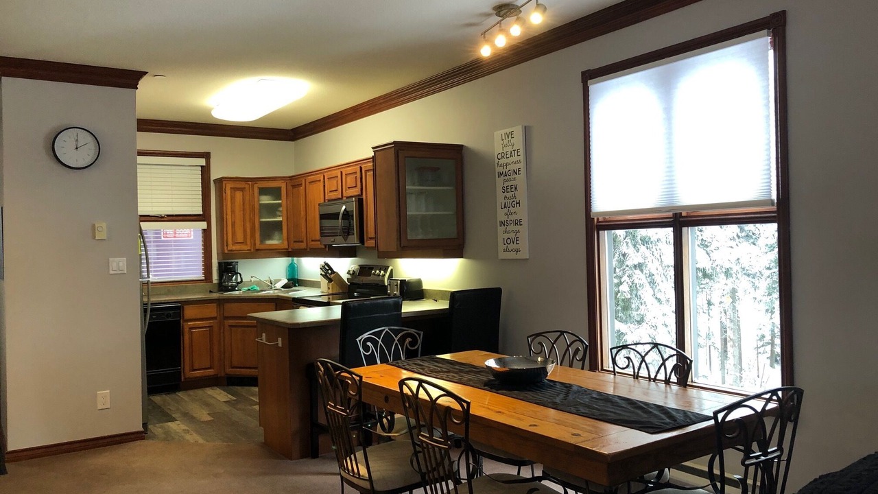 Photo of Bedroom in Silver Star Mountain