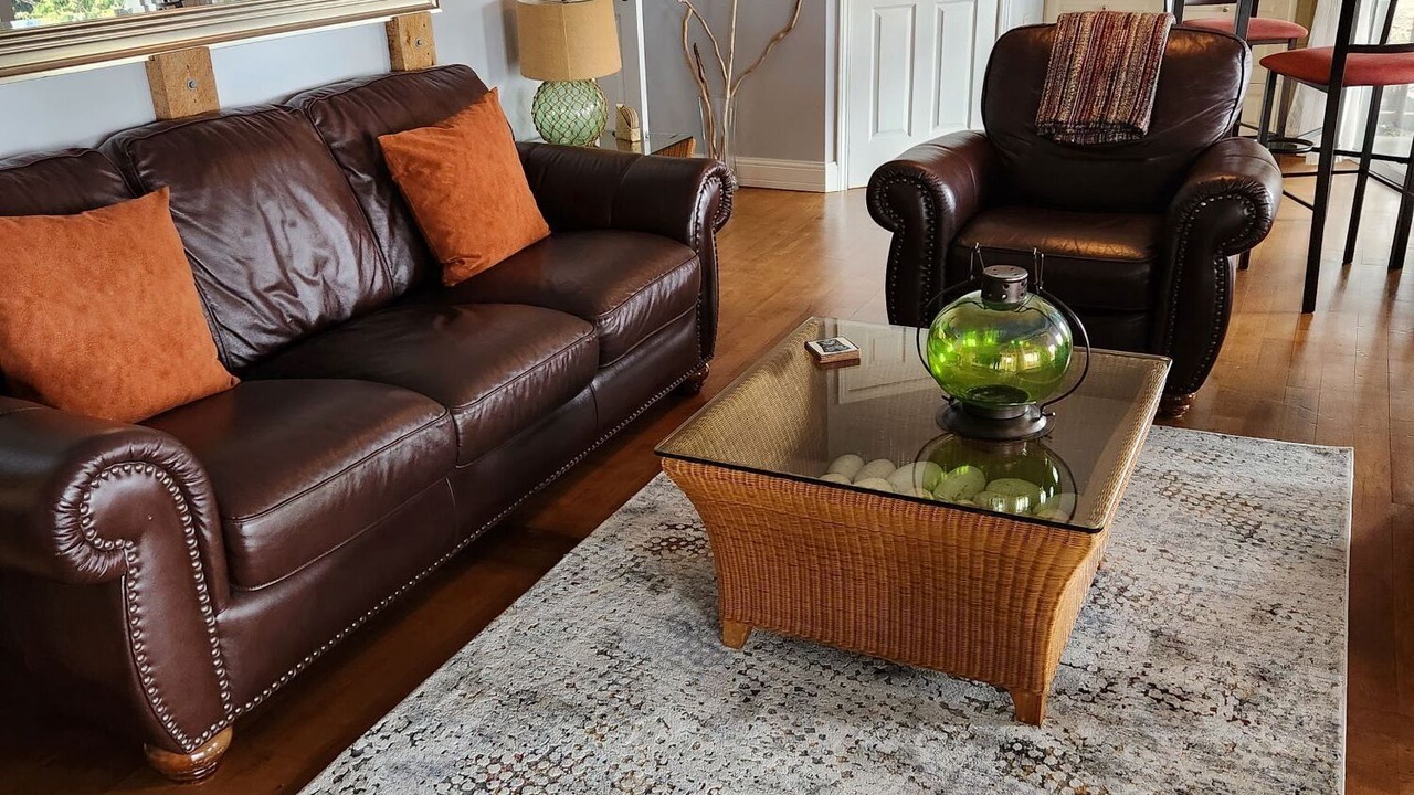 Photo of Livingroom in Davis Bay
