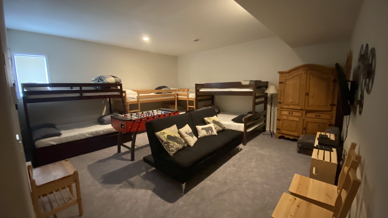 Photo of Bedroom in Sunburst Estates