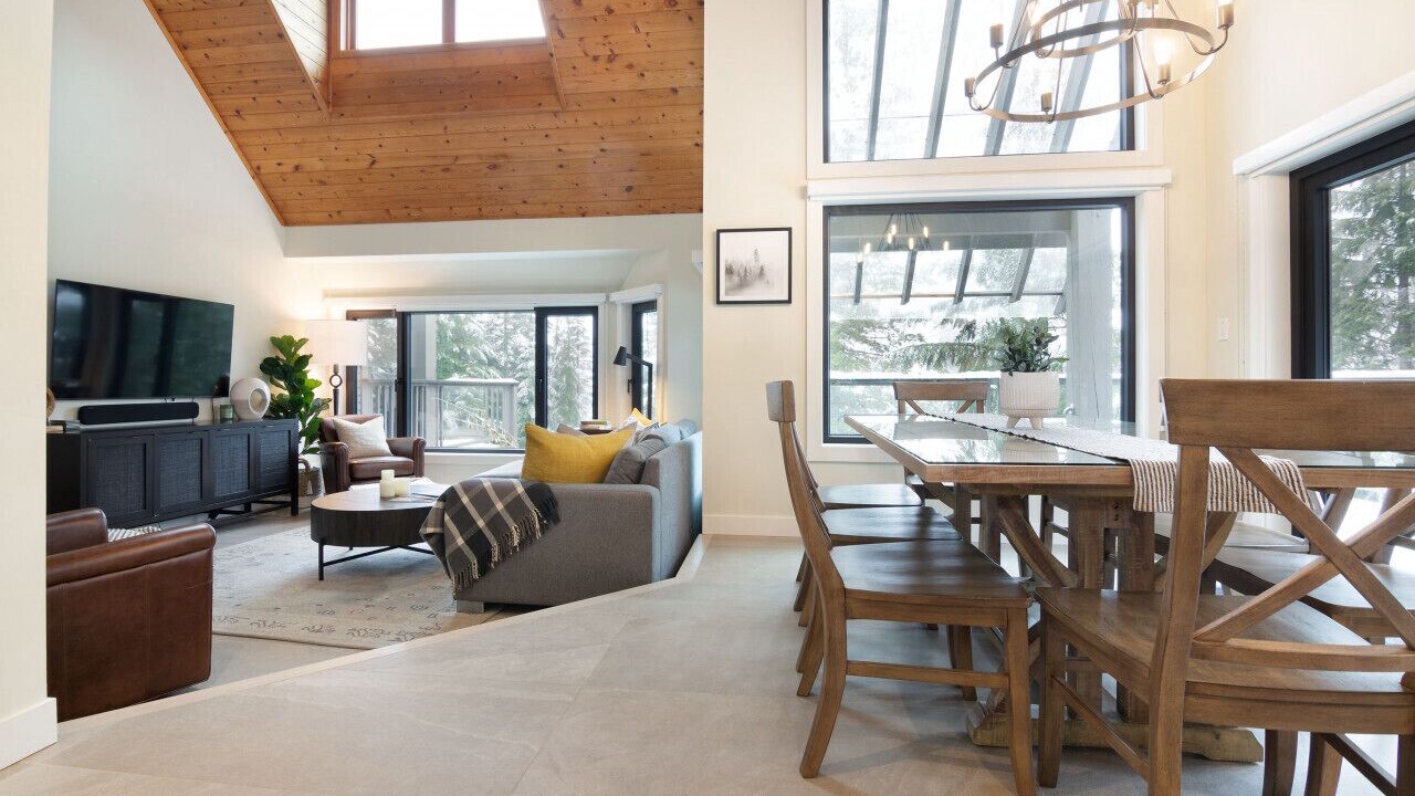 Photo of Livingroom in Upper Village
