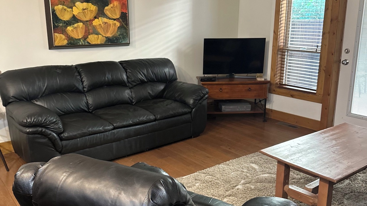 Photo of Livingroom in Osoyoos
