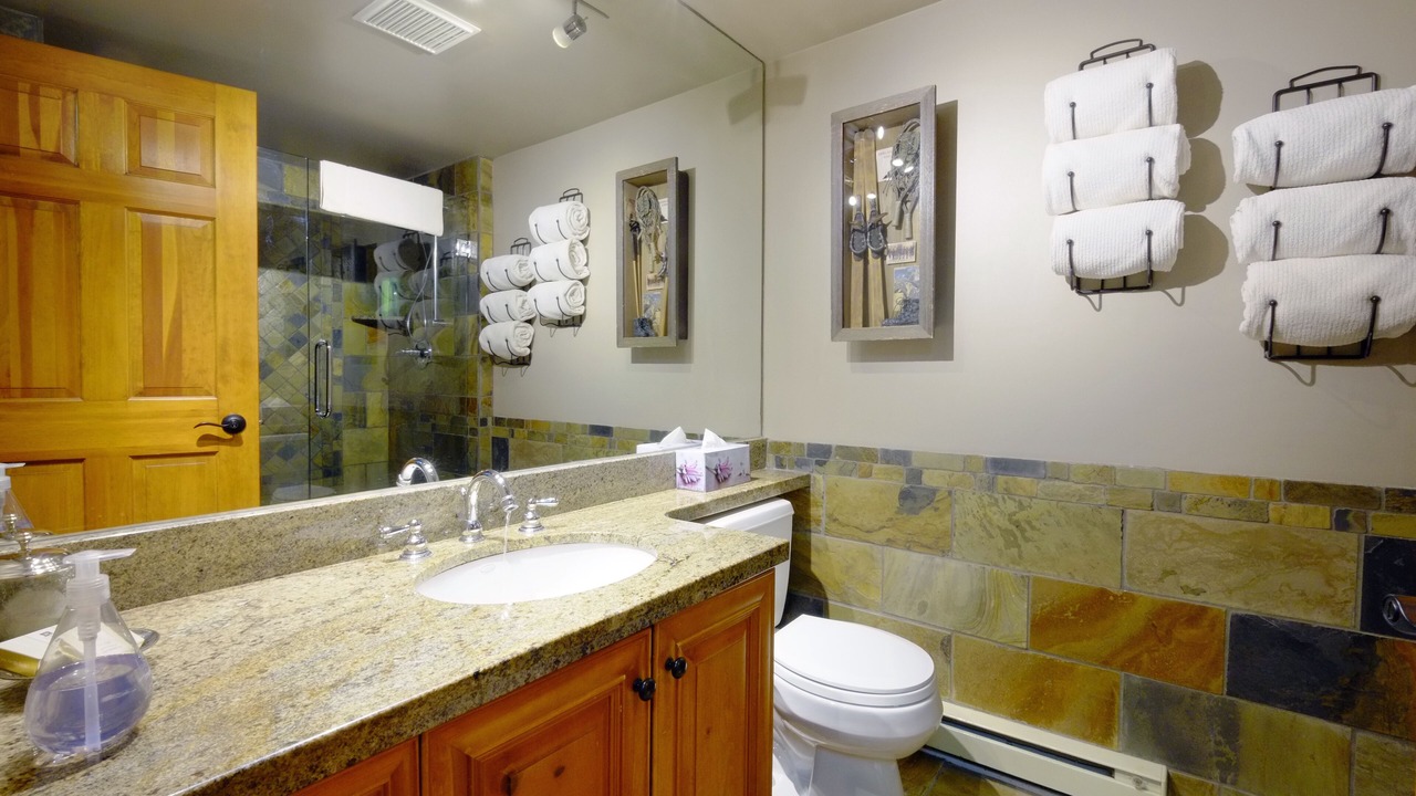 Photo of Bathroom in Upper Village