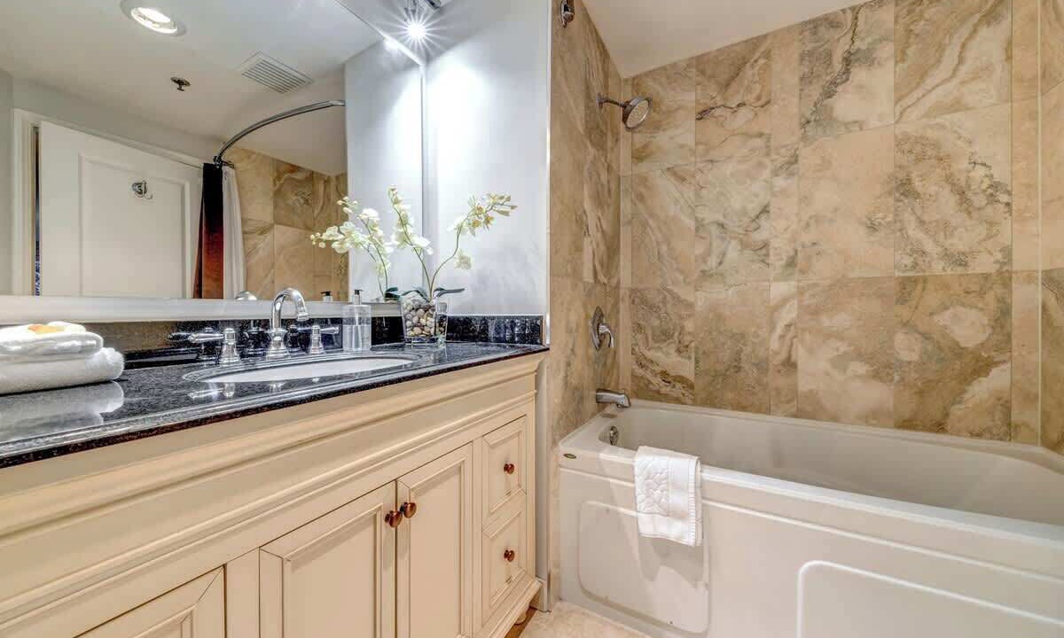 Photo of Bathroom in Upper Village