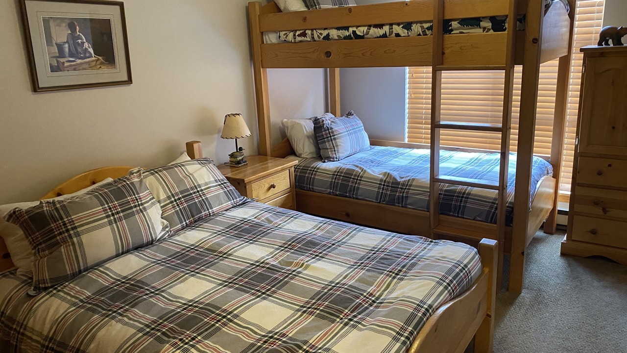 Photo of Bedroom in Blackcomb