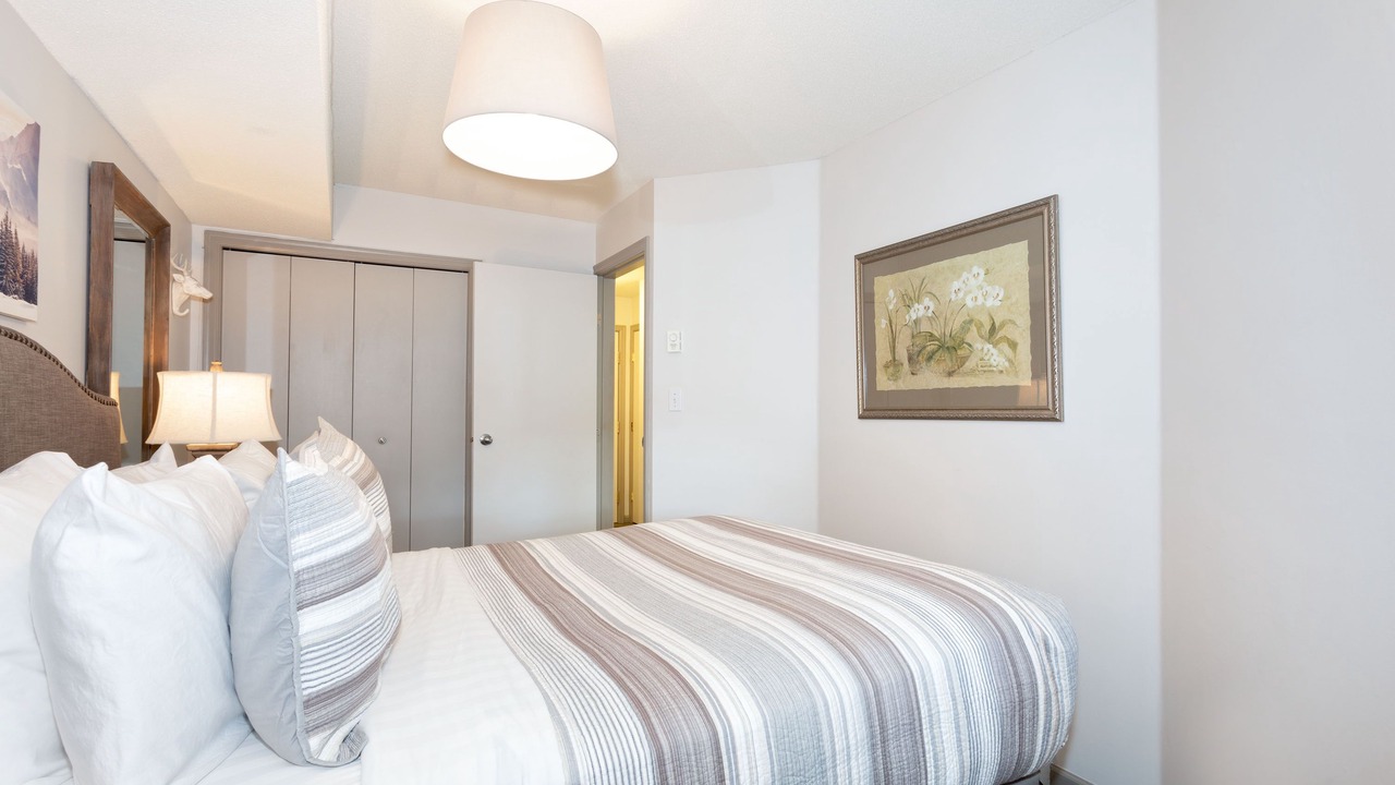 Photo of Bedroom in Village North
