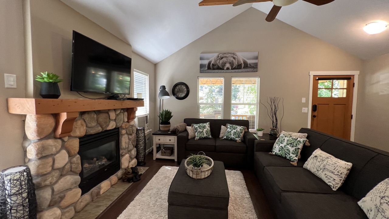 Photo of Livingroom in Lindell Beach